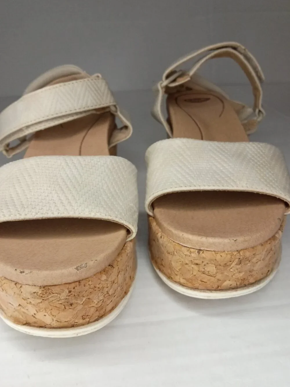 Dr. Scholl’s Beaming Beige Cork Wedge Sandals Women’s Size 6M